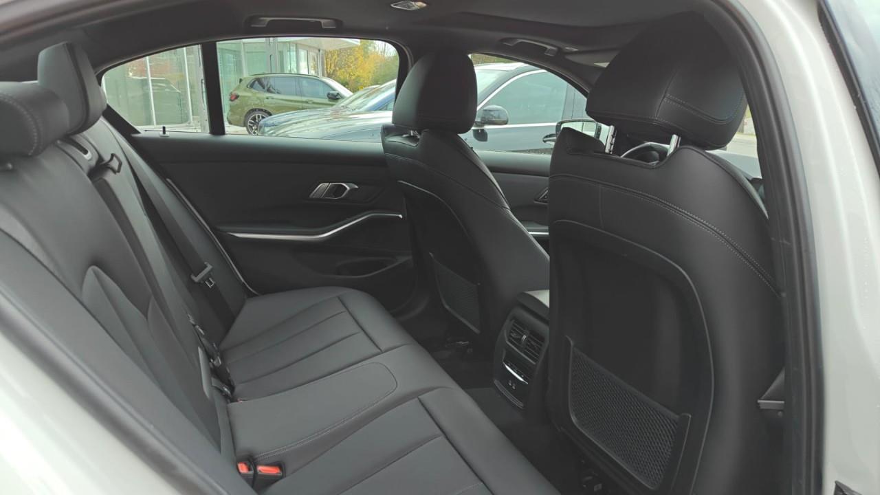 2022 BMW 330i xDrive, 多伦多, 全款车