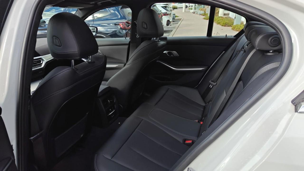 2022 BMW 330i xDrive, 多伦多, 全款车