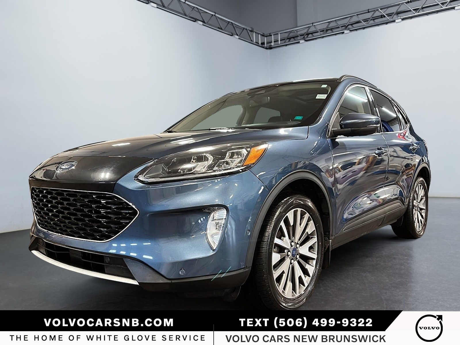 2020 Ford Escape  Titanium Hybrid