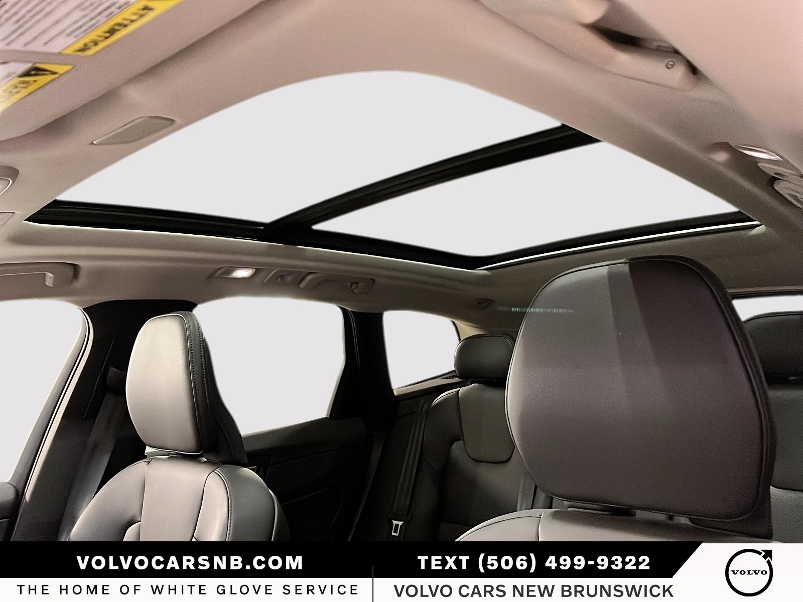 2025 Volvo XC60 B5 Core Dark Theme