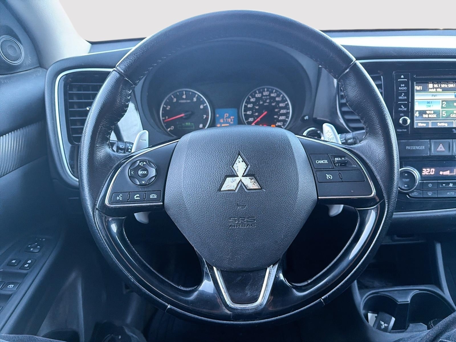 2016 Mitsubishi Outlander SE