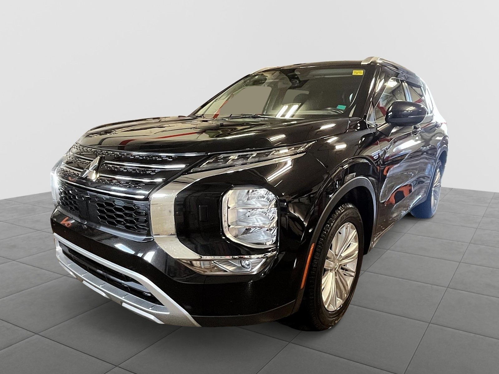 2022 Mitsubishi Outlander  SE