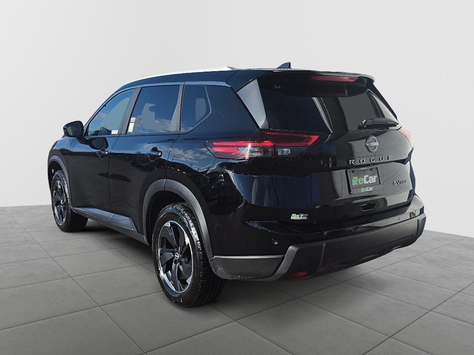 2024 Nissan Rogue SV Moonroof