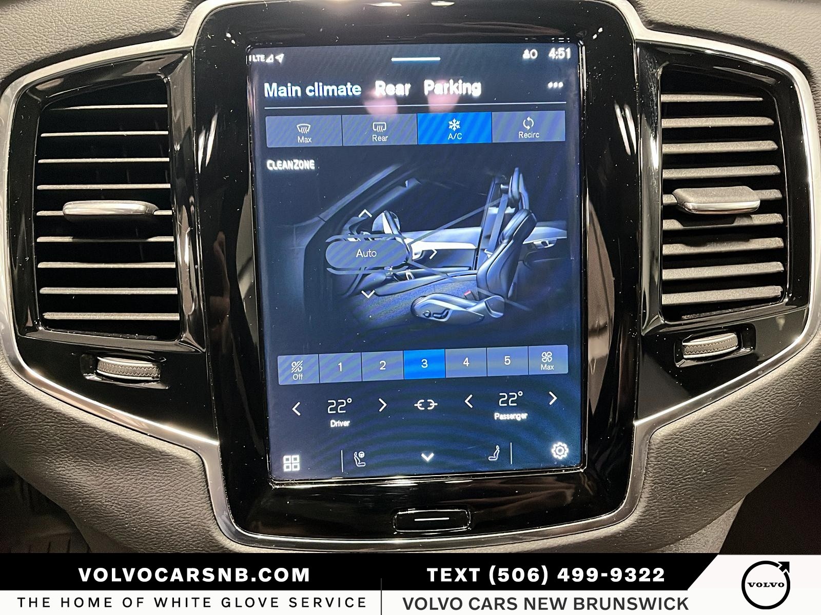 2024 Volvo XC90 Recharge Plug-In Hybrid T8 Ultimate Bright Theme