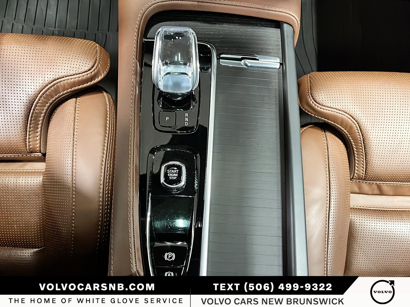 2024 Volvo XC90 Recharge Plug-In Hybrid T8 Ultimate Bright Theme