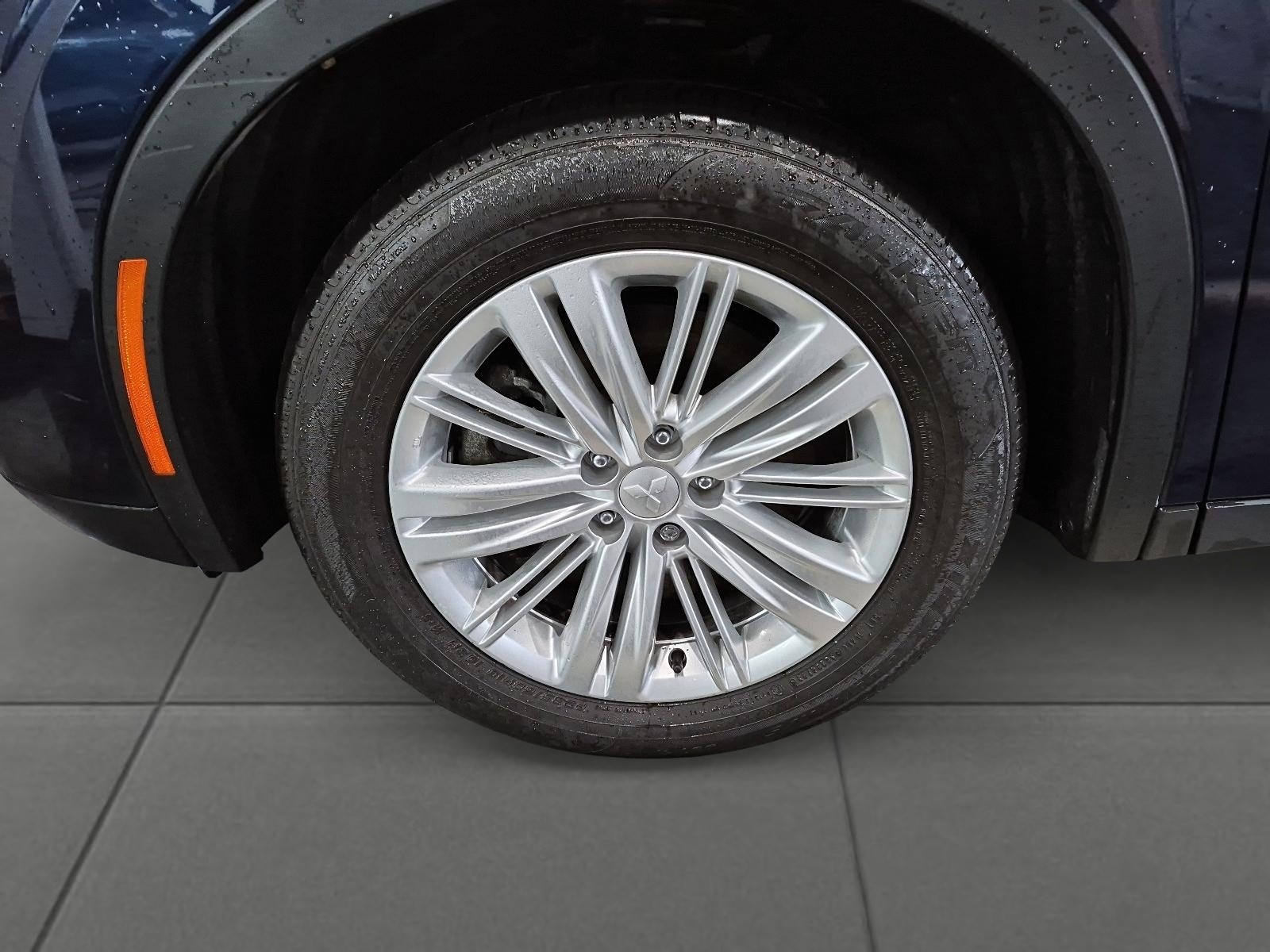 2023 Mitsubishi Outlander Plug-In Hybrid ES