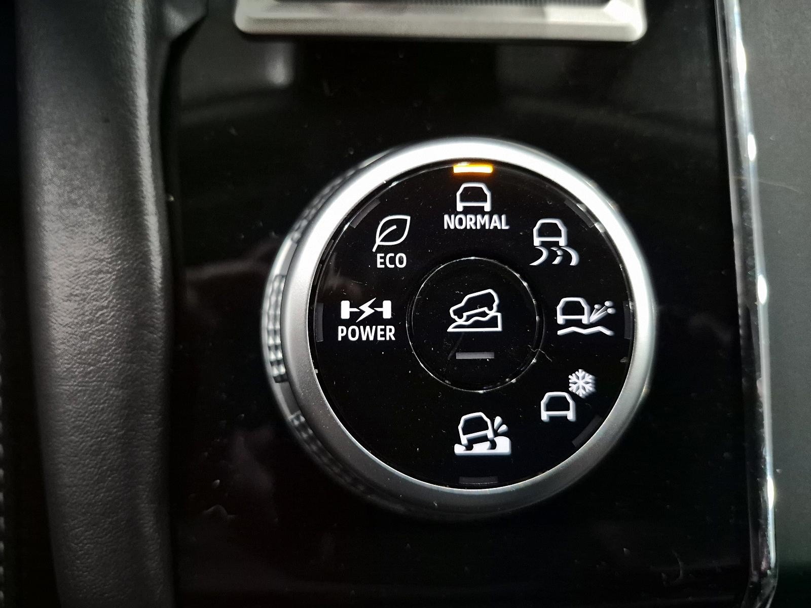 2023 Mitsubishi Outlander Plug-In Hybrid ES