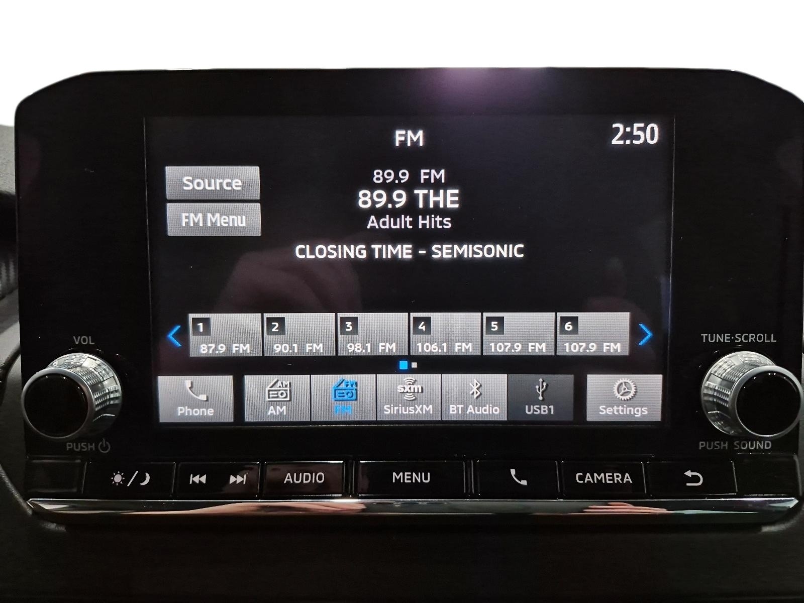 2023 Mitsubishi Outlander Plug-In Hybrid ES