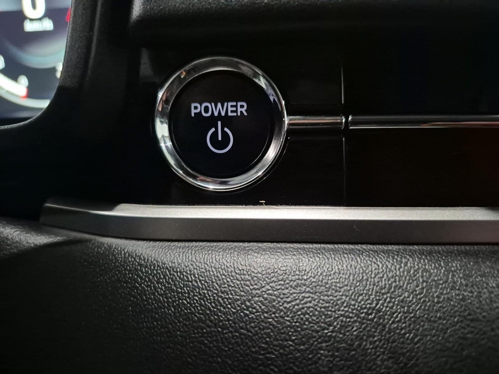 2023 Mitsubishi Outlander Plug-In Hybrid ES