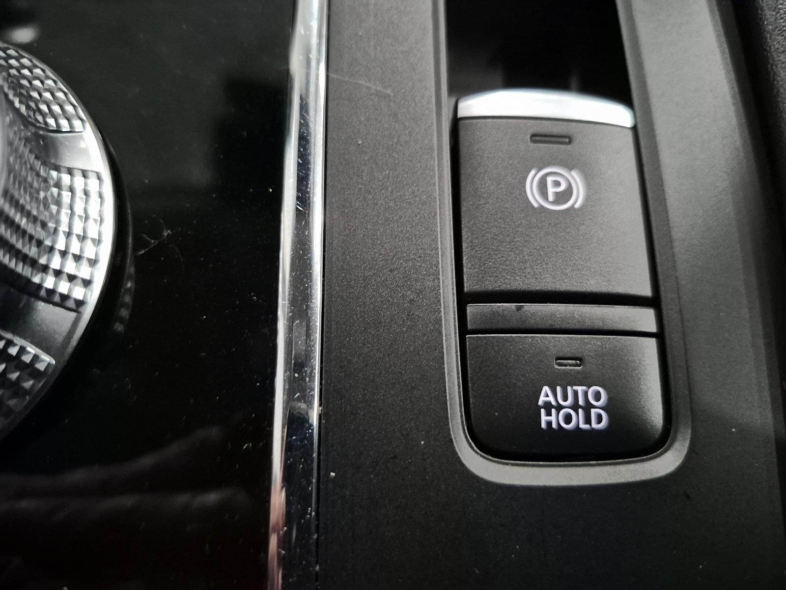 2023 Mitsubishi Outlander Plug-In Hybrid ES