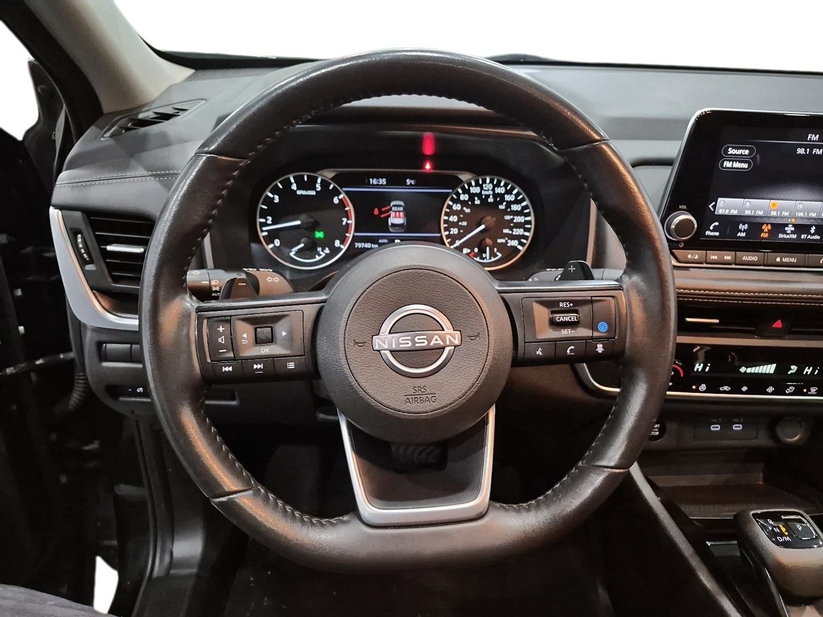 2024 Nissan Rogue SV Moonroof