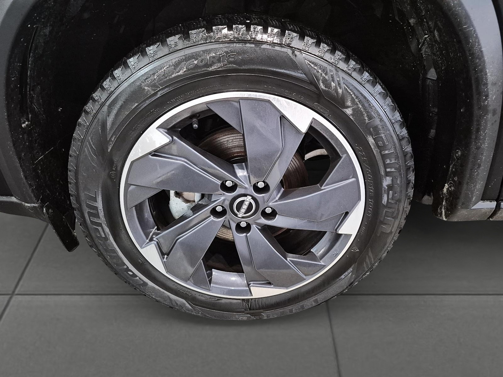 2024 Nissan Rogue SV Moonroof