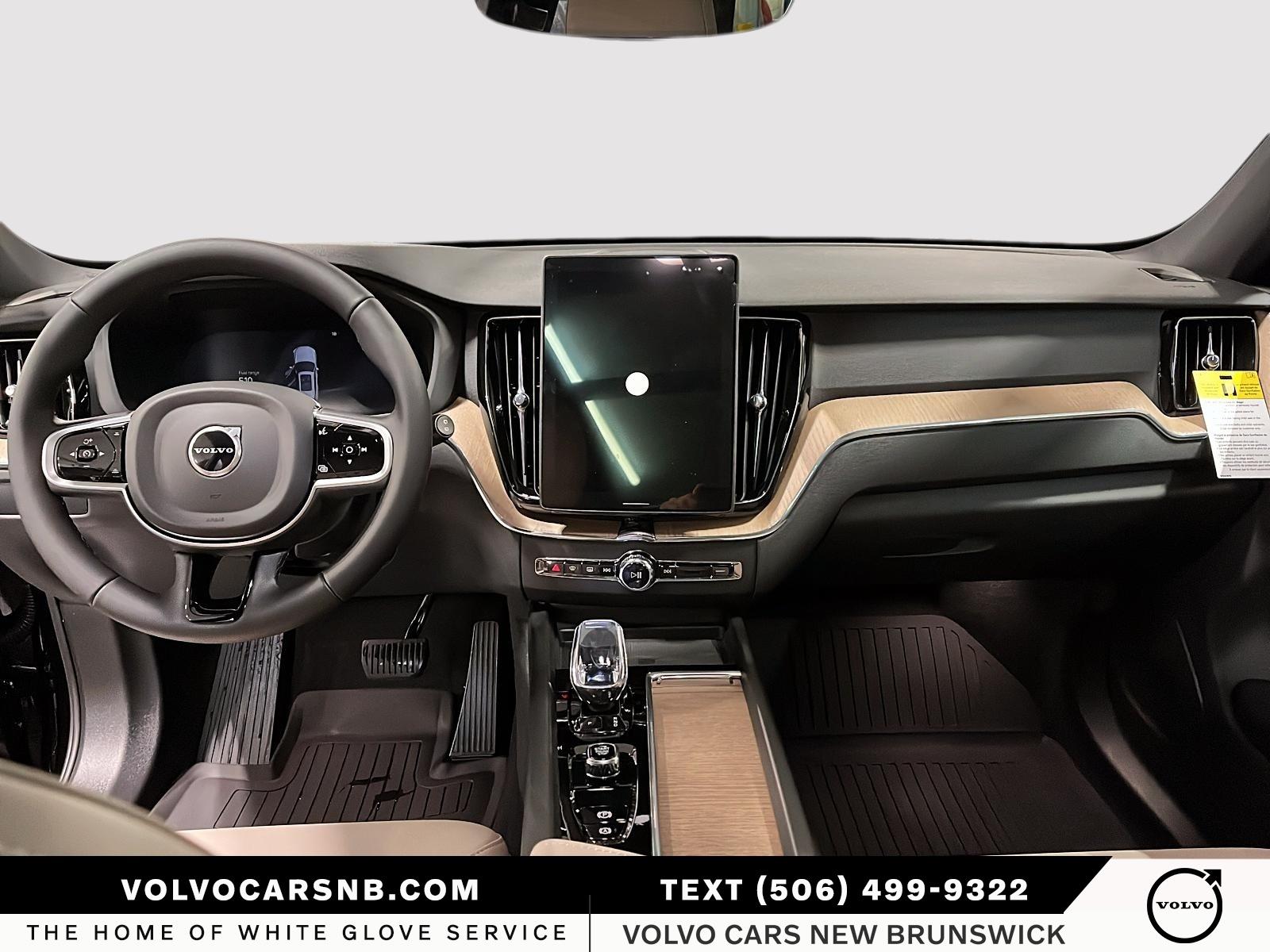 2026 Volvo XC60 B5 Plus Dark Theme