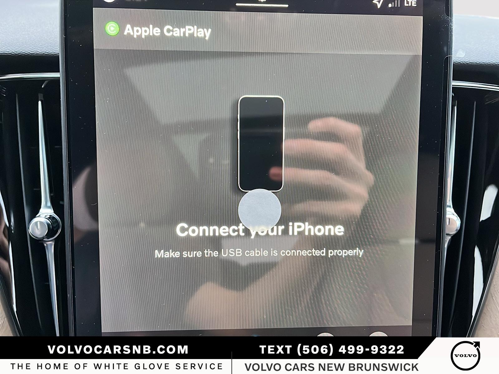 2026 Volvo XC60 B5 Plus Dark Theme