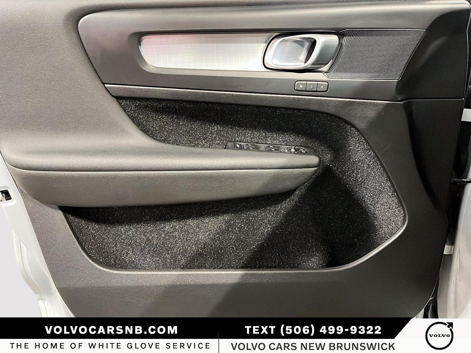 2020 Volvo XC40 T5 Momentum