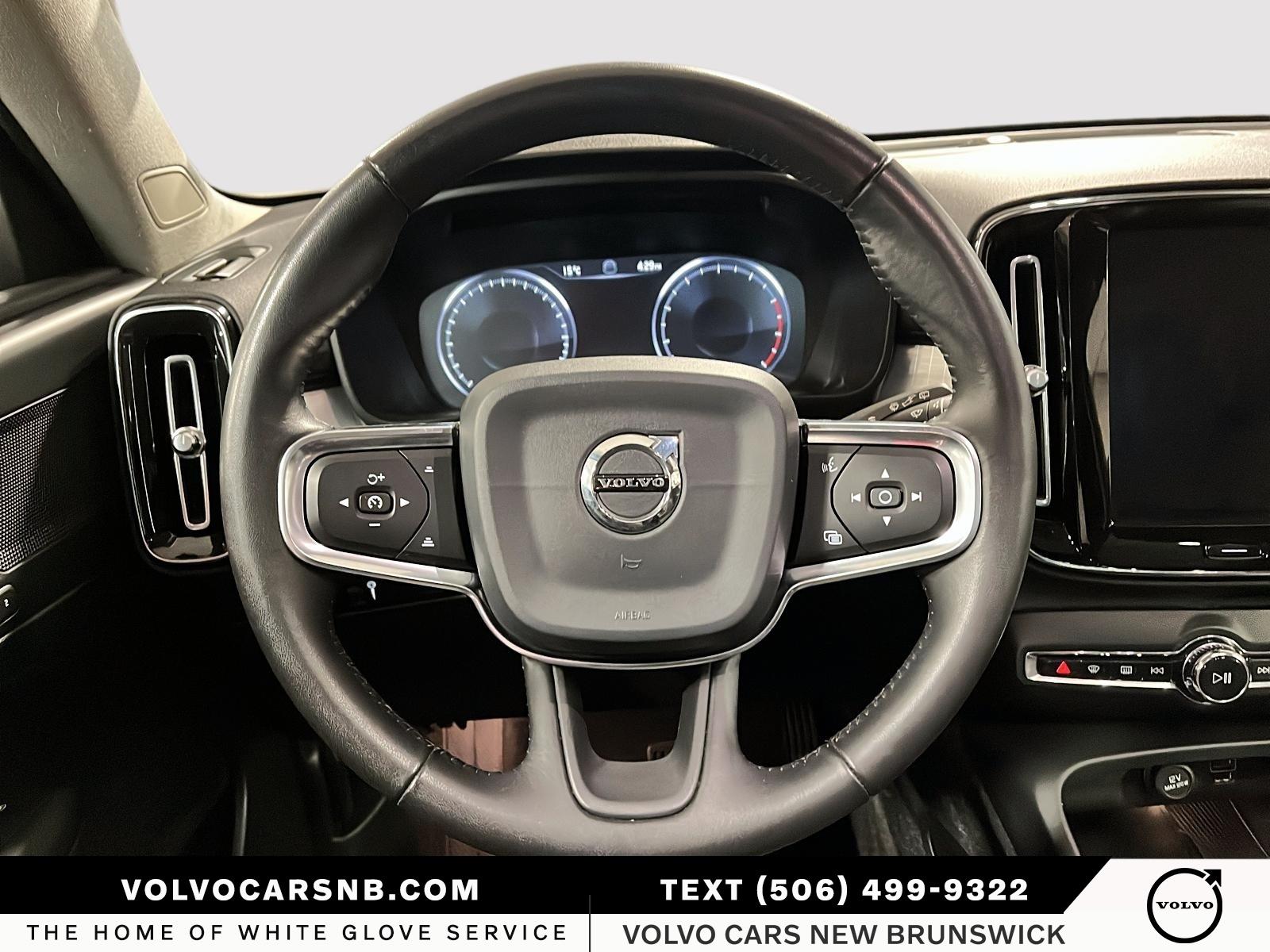 2020 Volvo XC40 T5 Momentum