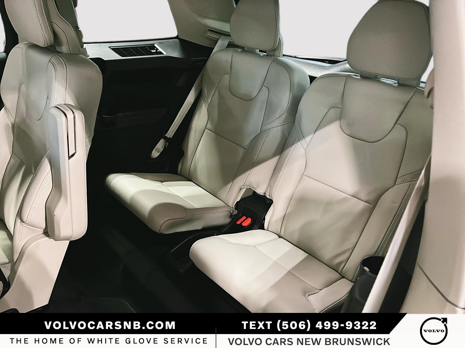 2026 Volvo XC90 B6 Ultra Bright Theme 6-Seater