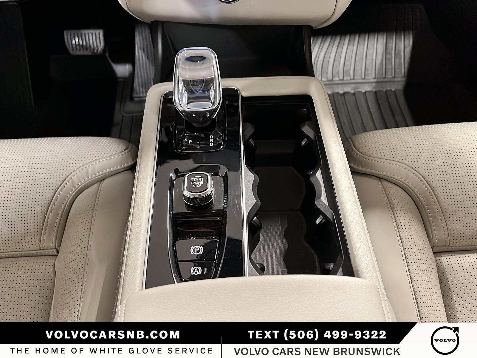 2026 Volvo XC90 B6 Ultra Bright Theme 6-Seater