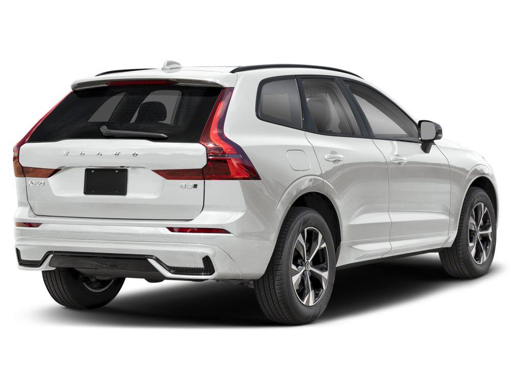 2026 Volvo XC60 B5 Plus Dark Theme