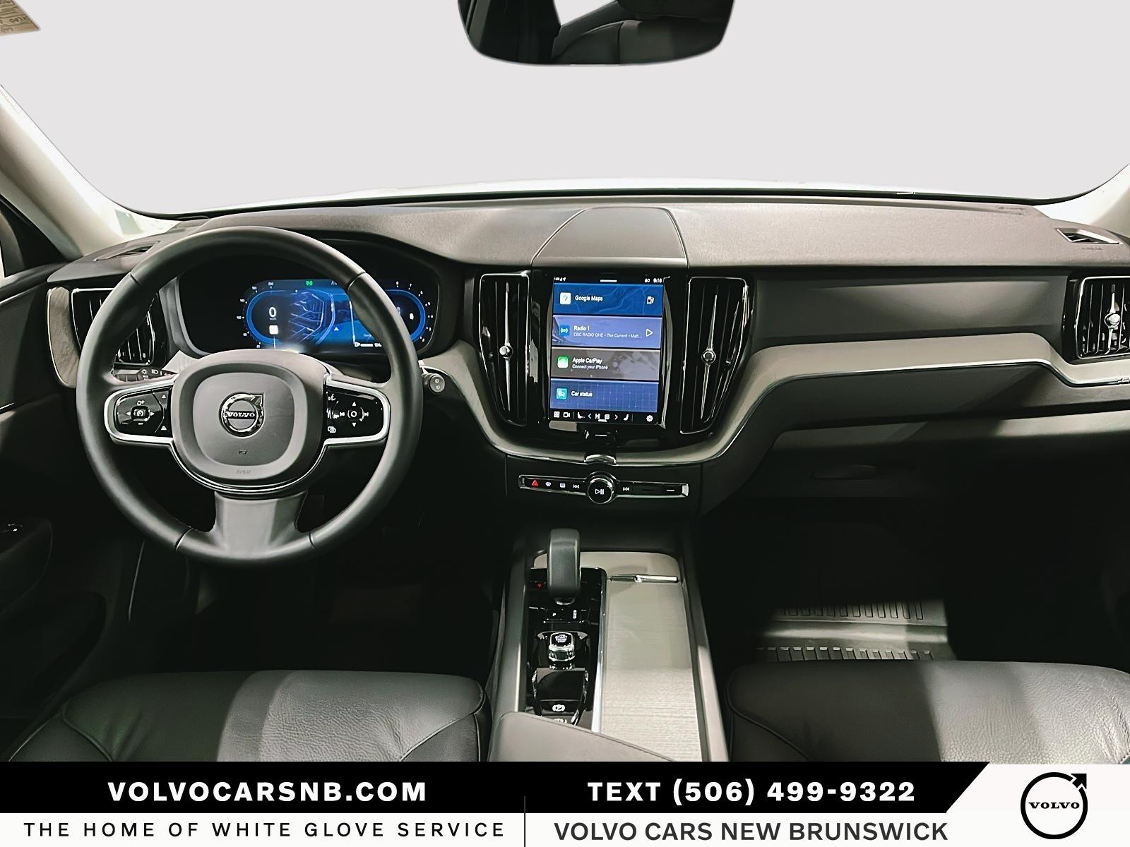 2025 Volvo XC60 B5 Plus Dark Theme