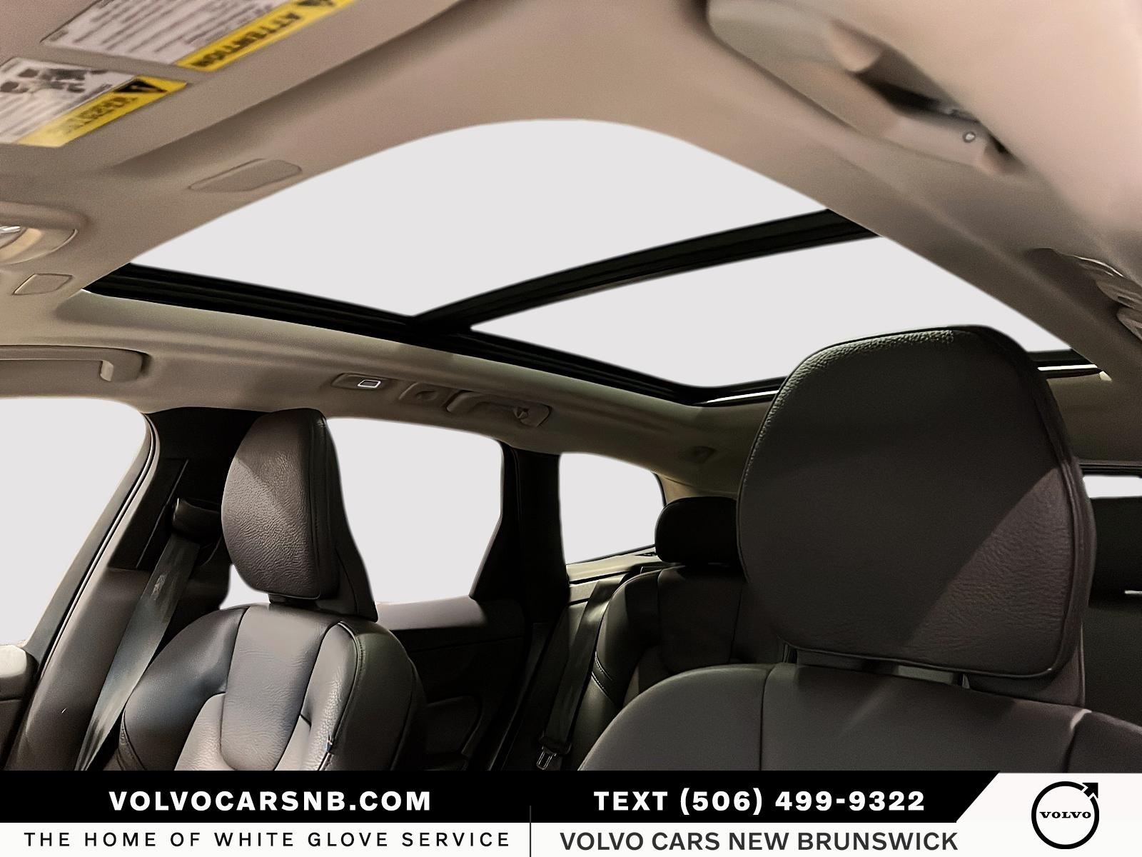 2025 Volvo XC60 B5 Plus Dark Theme