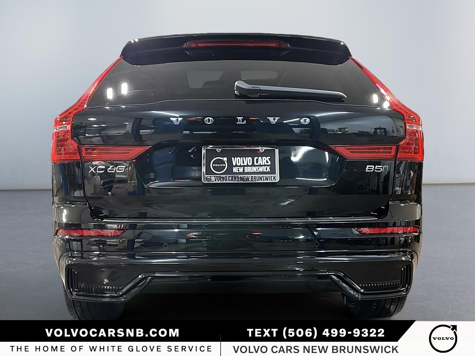 2025 Volvo XC60 B5 Plus Dark Theme