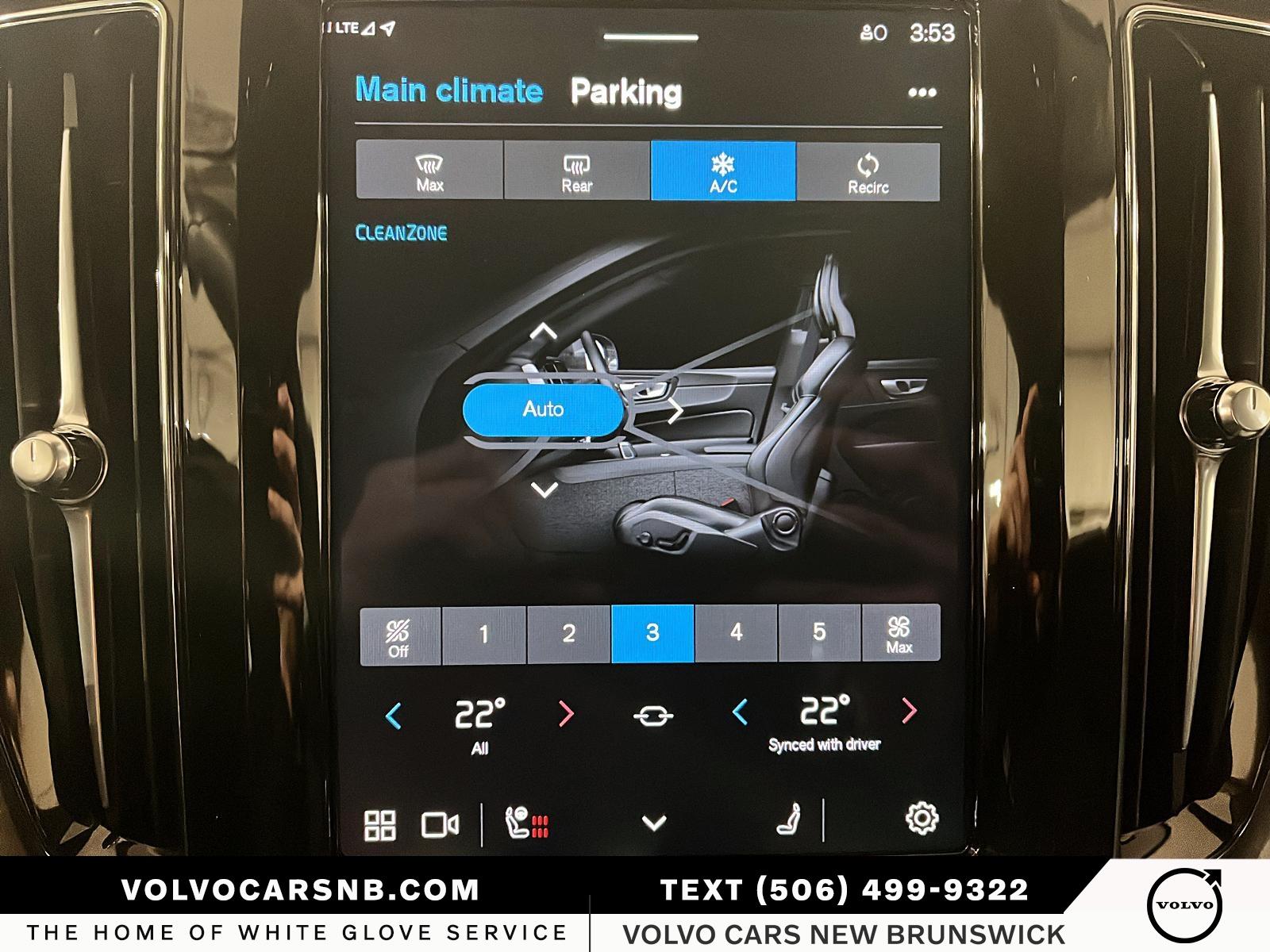 2025 Volvo XC60 B5 Plus Dark Theme