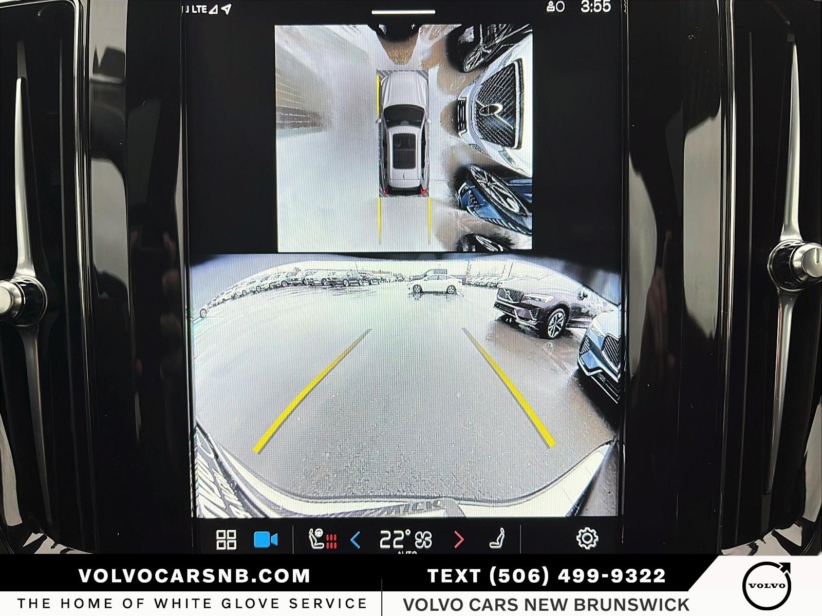 2025 Volvo XC60 B5 Plus Dark Theme