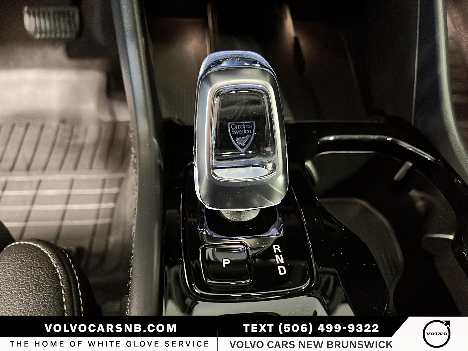 2025 Volvo XC40 B5 Plus Dark Theme