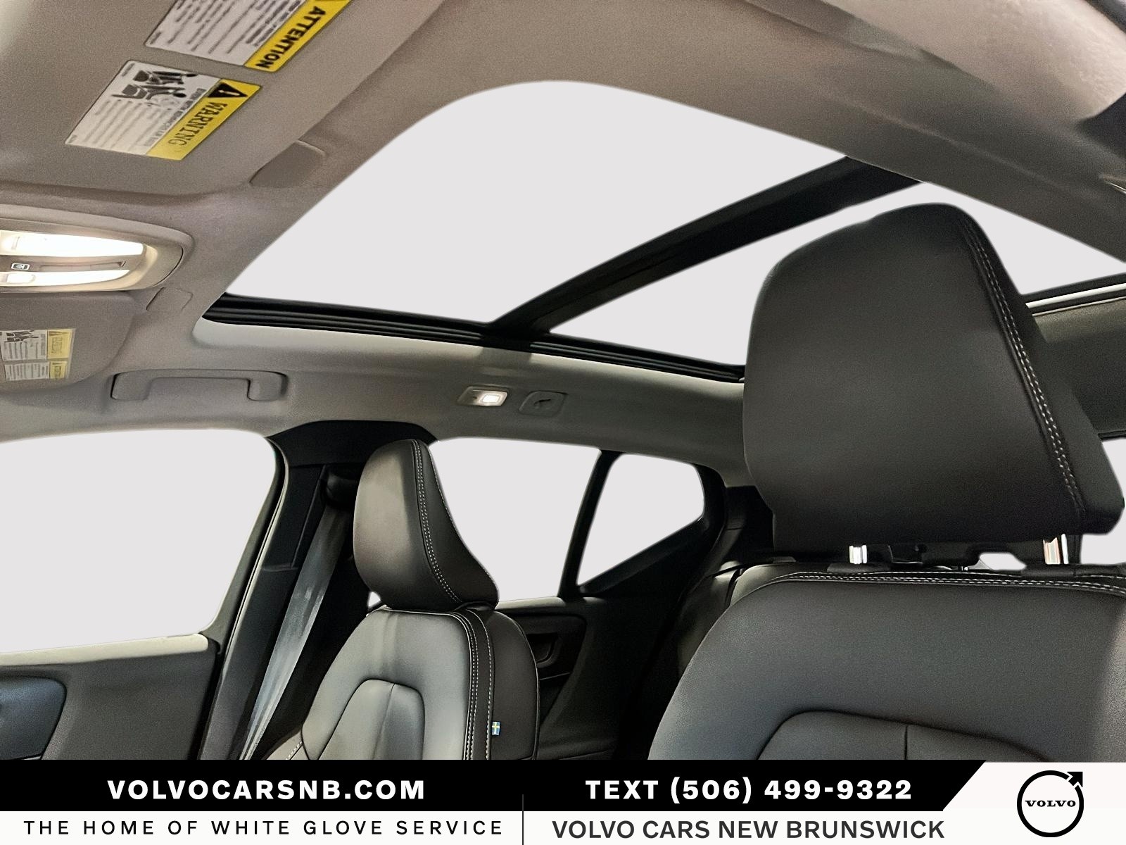 2025 Volvo XC40 B5 Plus Dark Theme