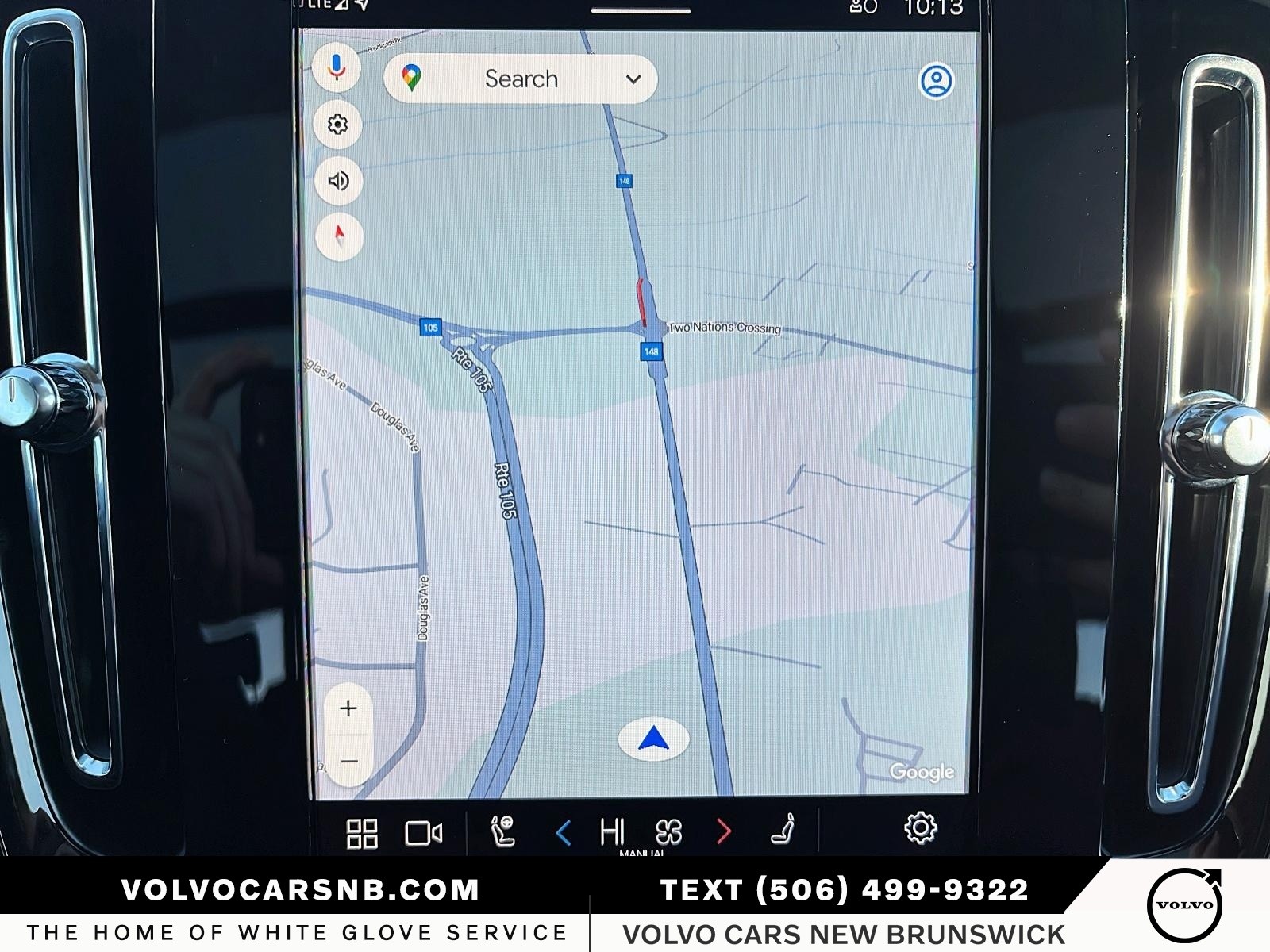 2025 Volvo XC40 B5 Plus Dark Theme