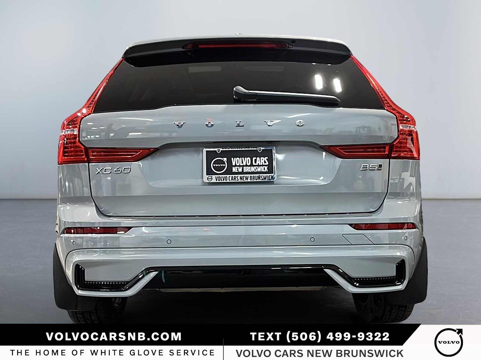 2025 Volvo XC60 B5 Plus Dark Theme