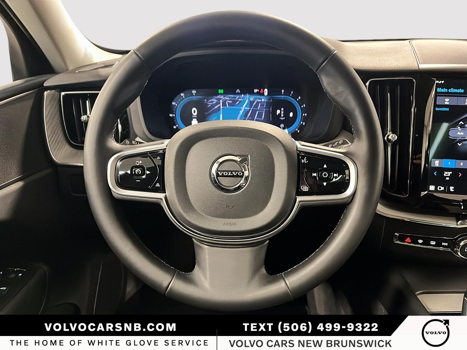 2025 Volvo XC60 B5 Plus Dark Theme