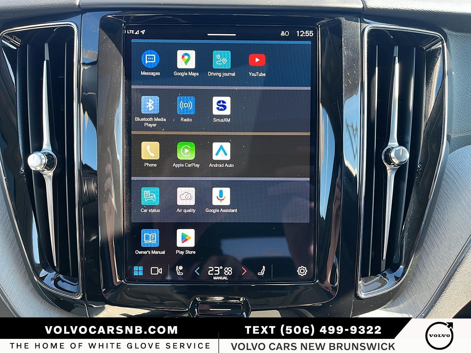 2025 Volvo XC60 B5 Plus Dark Theme