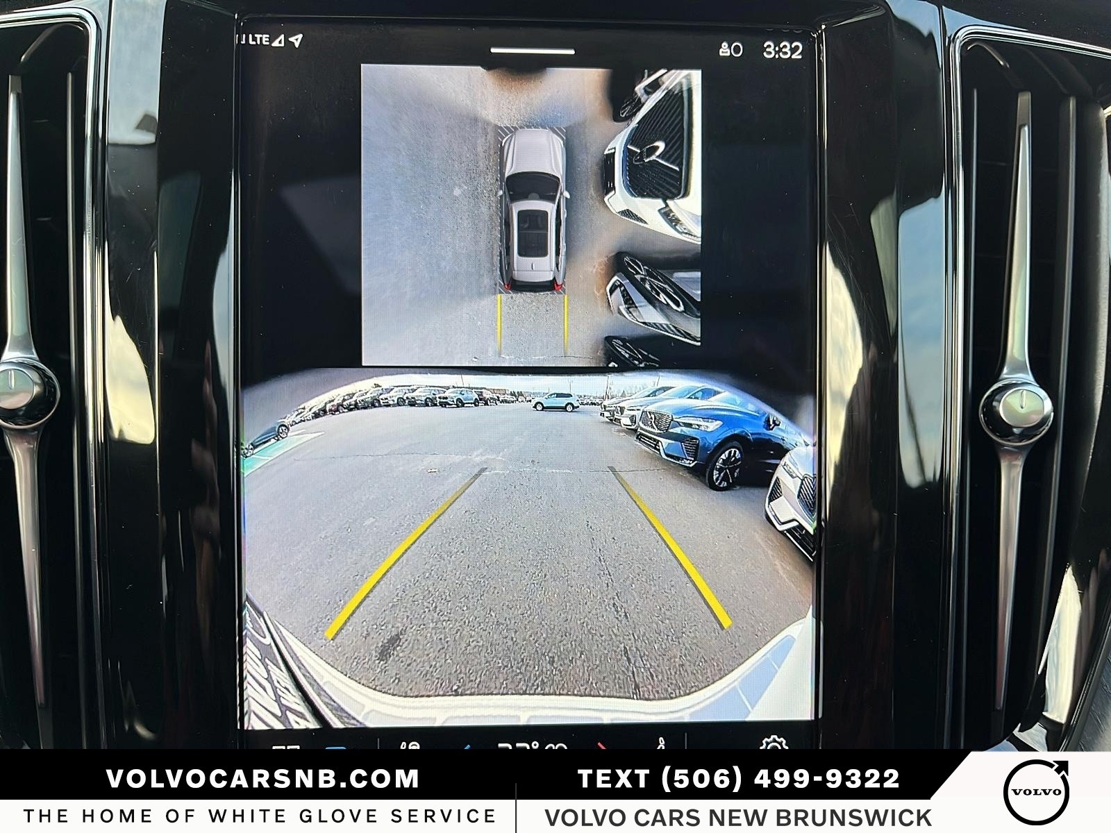 2025 Volvo XC60 B5 Plus Dark Theme