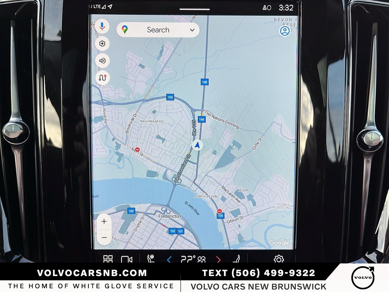 2025 Volvo XC60 B5 Plus Dark Theme