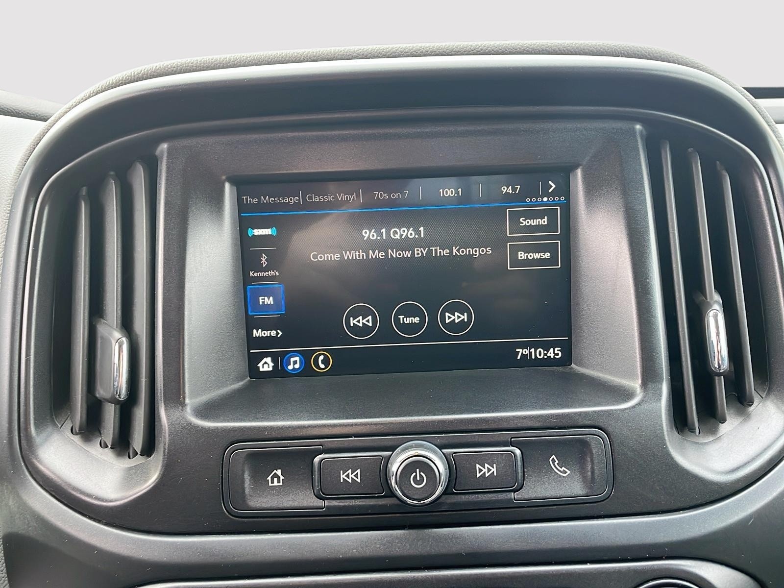 2022 Chevrolet Colorado WT