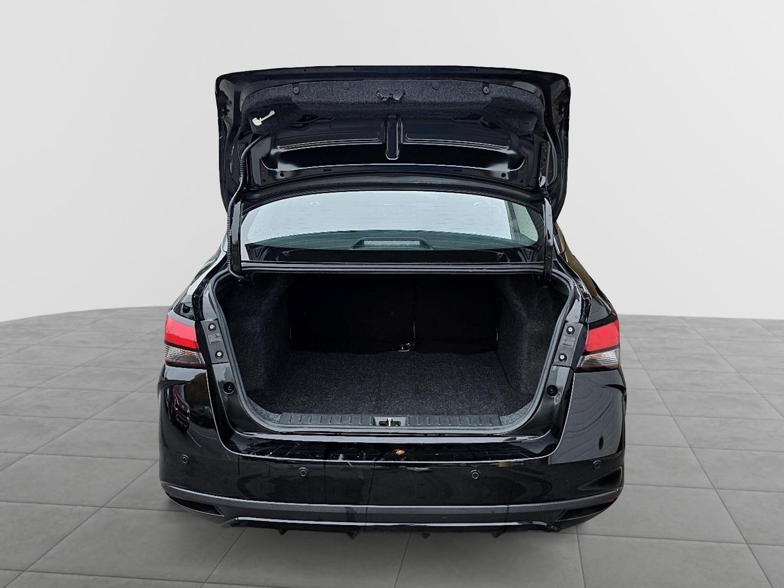 2024 Nissan Versa SV