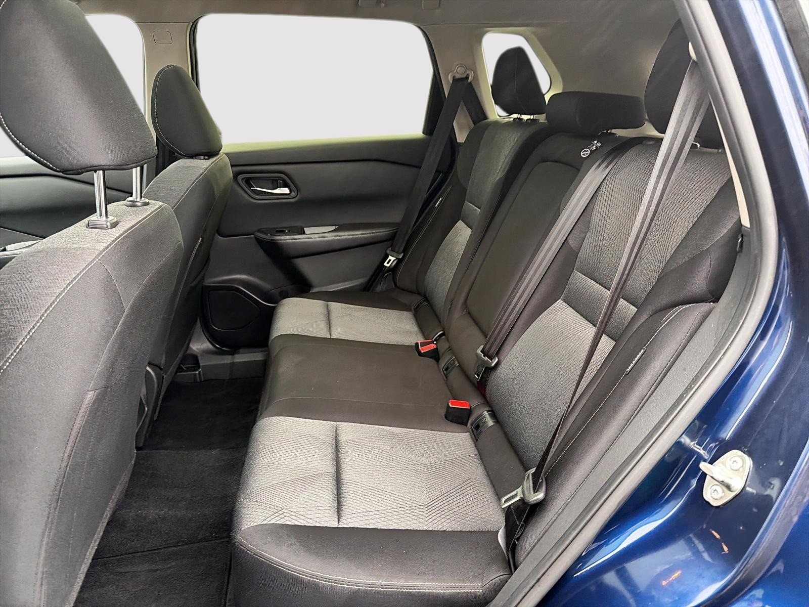 2024 Nissan Rogue SV Moonroof