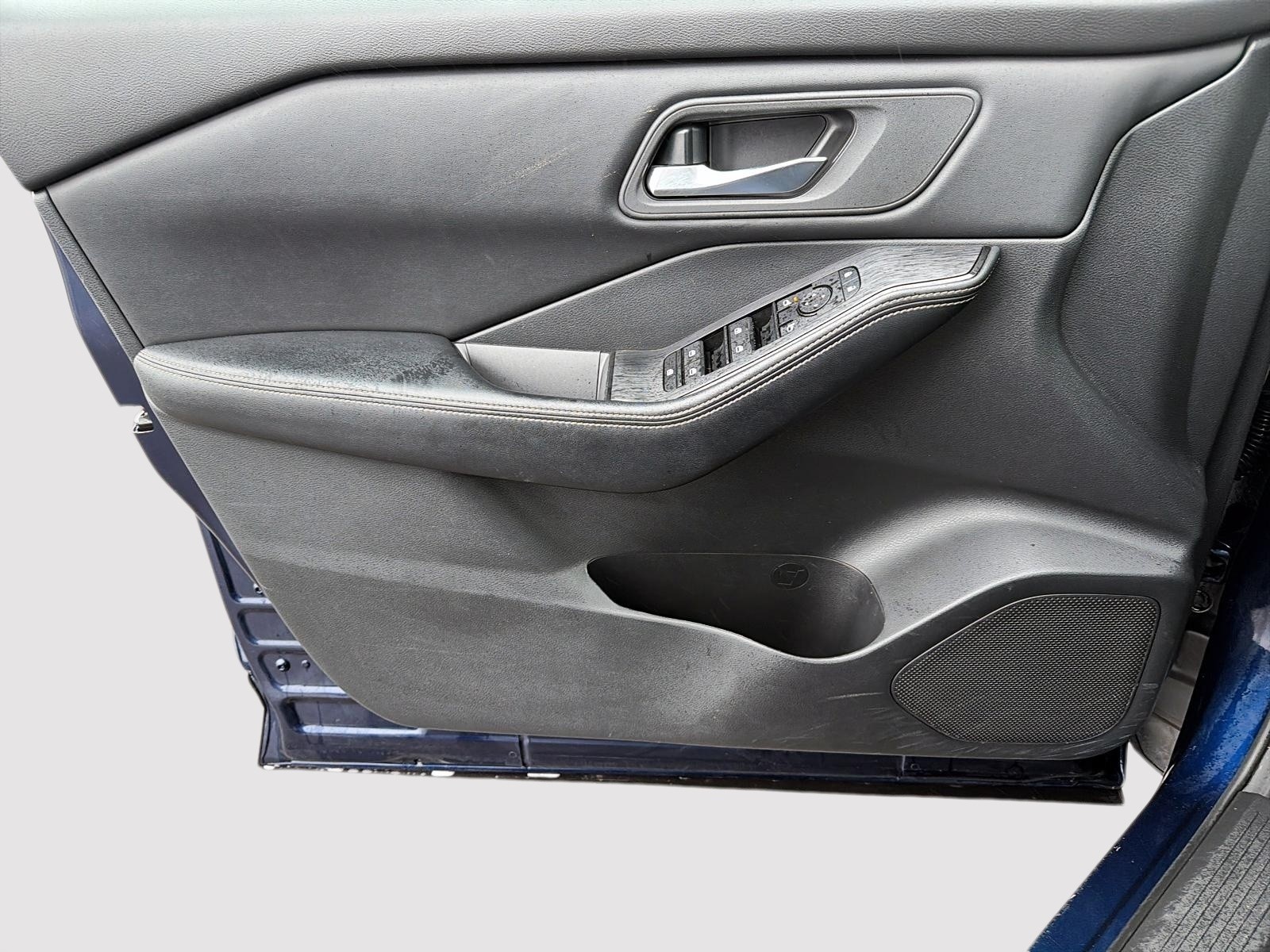 2024 Nissan Rogue SV Moonroof