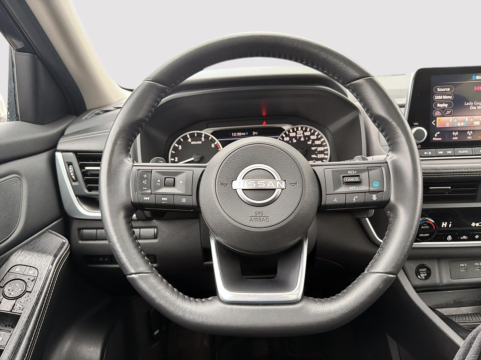 2024 Nissan Rogue SV Moonroof