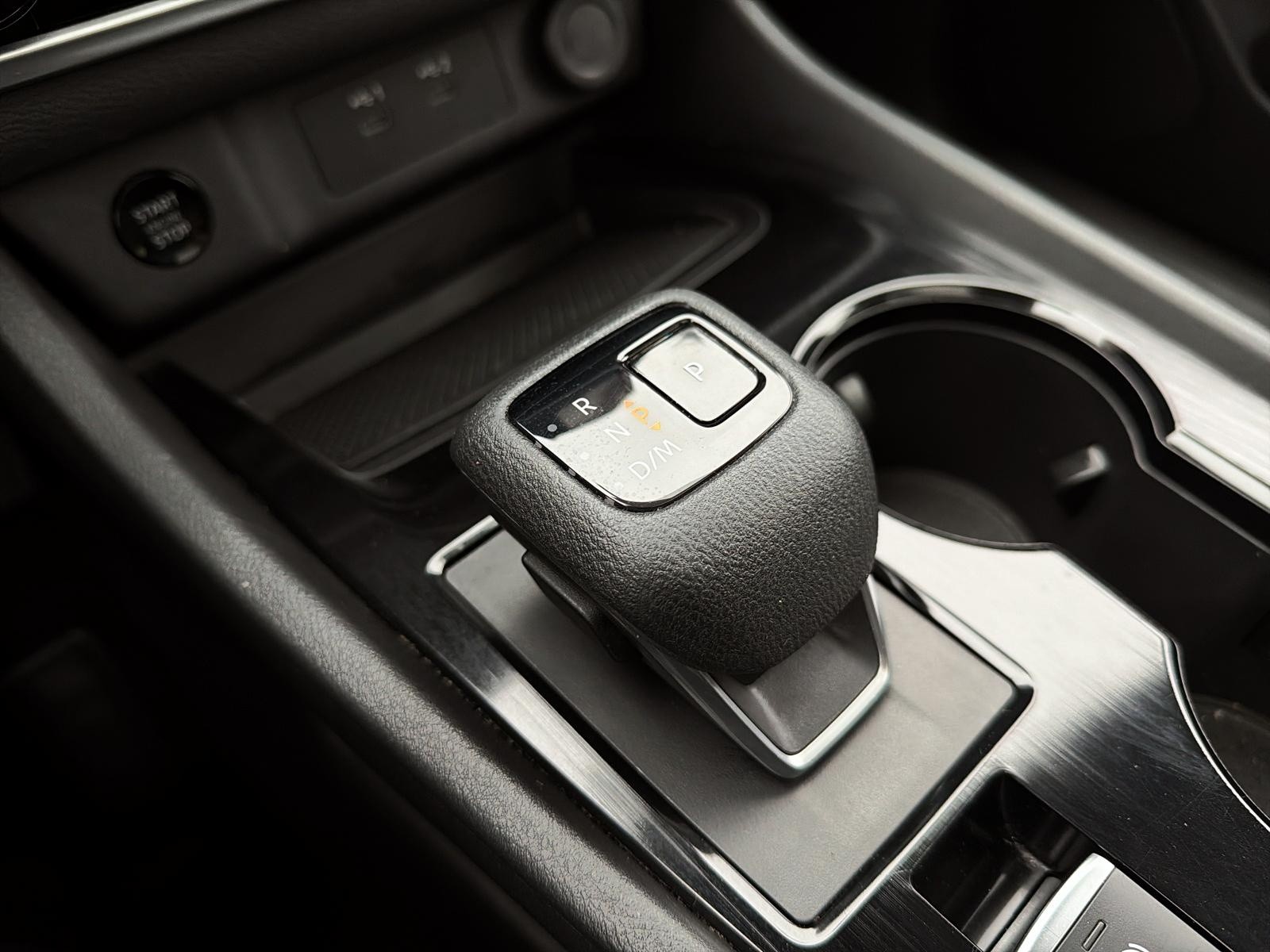 2024 Nissan Rogue SV Moonroof