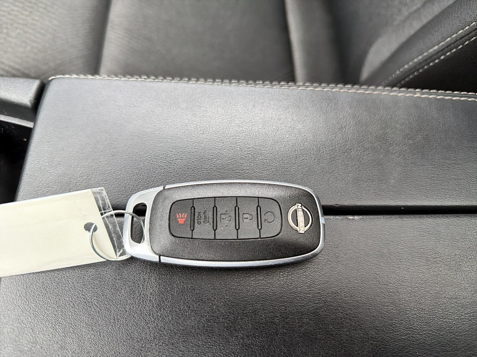 2024 Nissan Rogue SV Moonroof