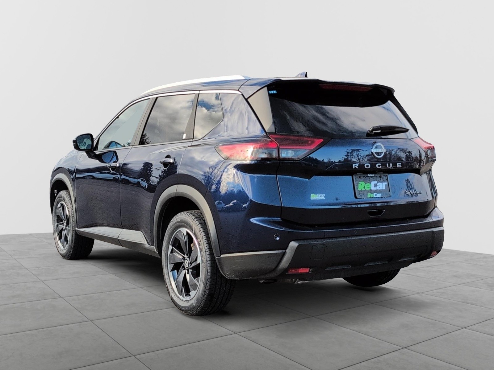 2024 Nissan Rogue SV Moonroof