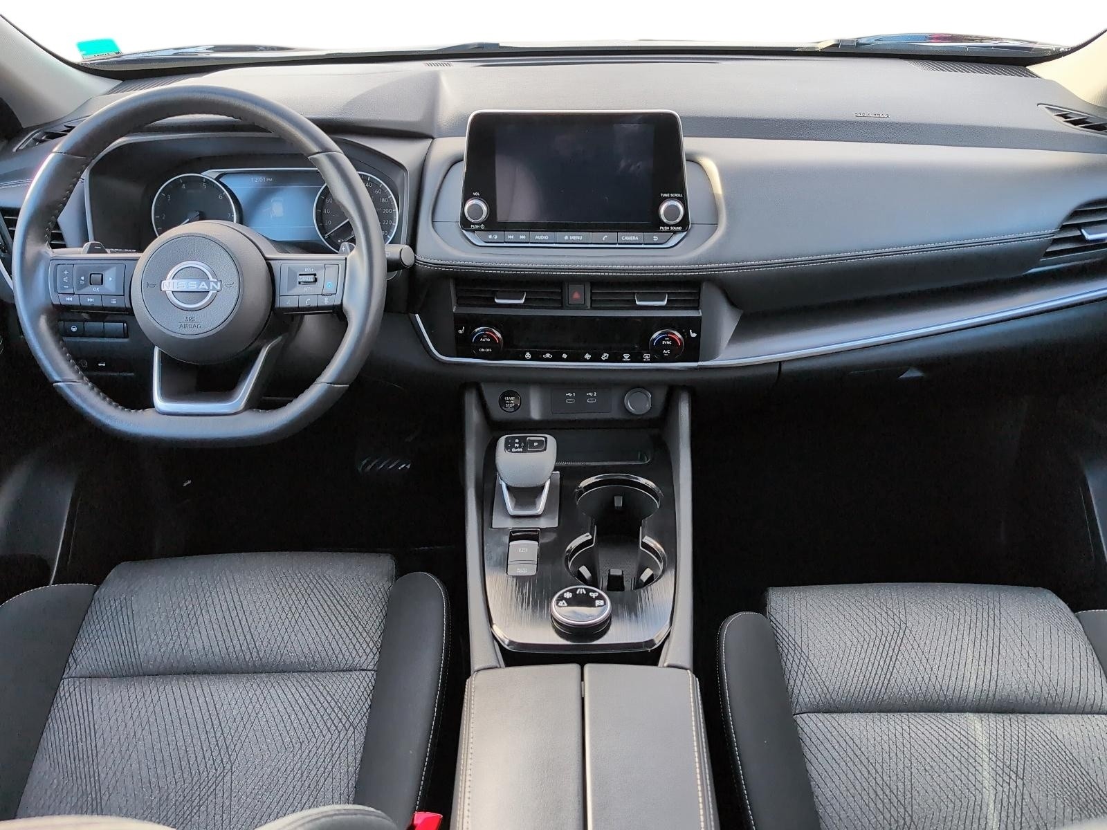 2024 Nissan Rogue SV Moonroof