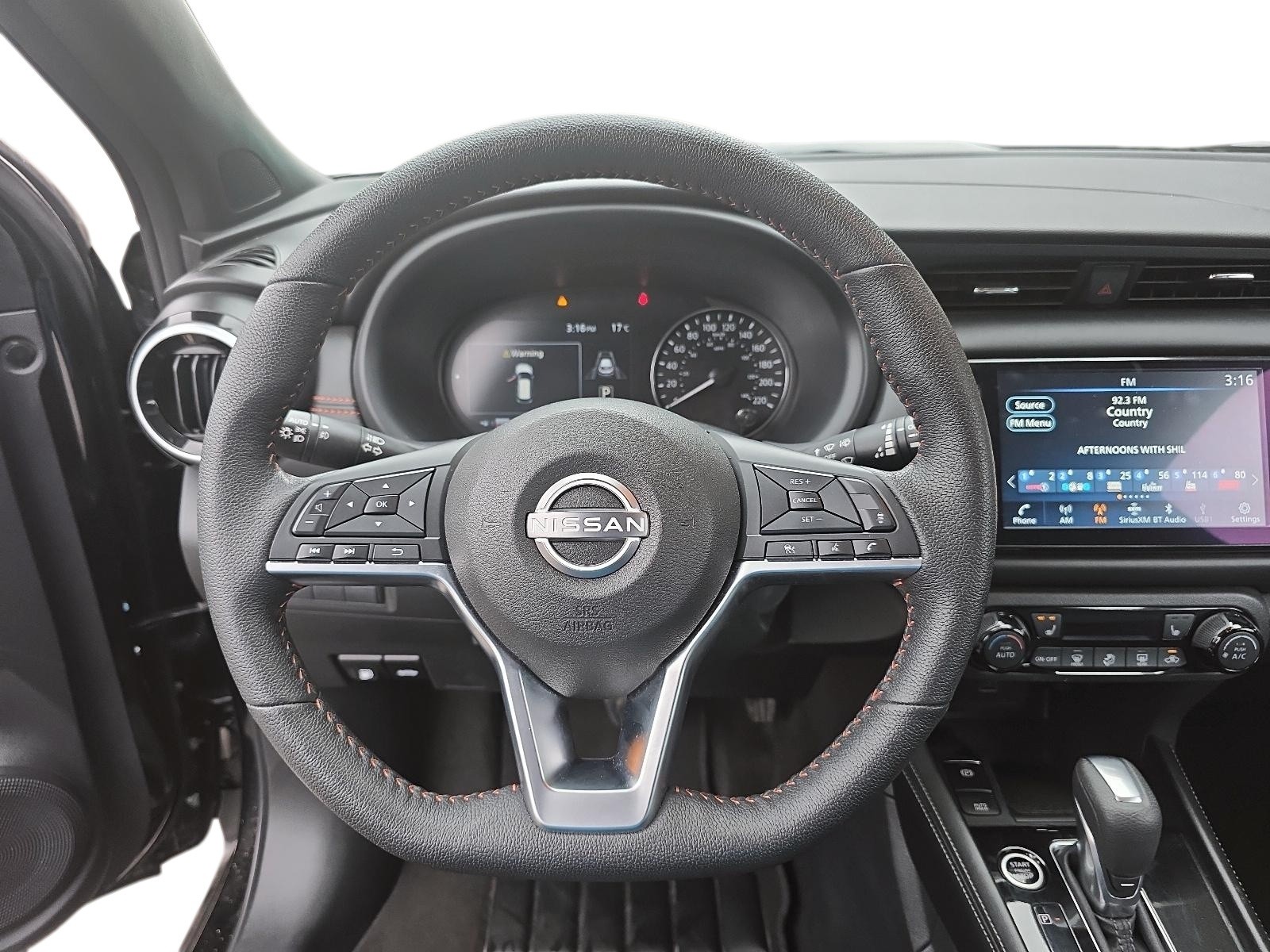 2024 Nissan Kicks SR