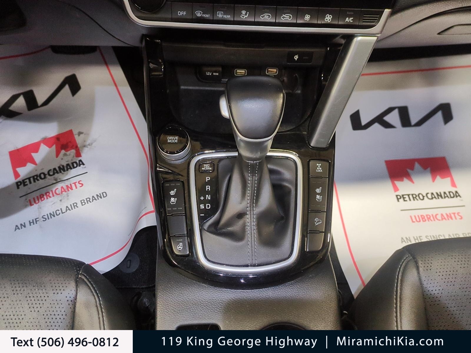 2022 Kia Seltos SX Turbo w/Black Interior