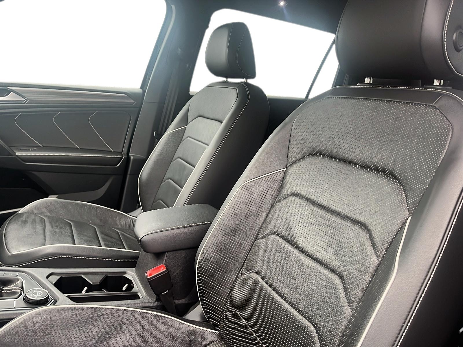 2023 Volkswagen Tiguan Highline R-Line