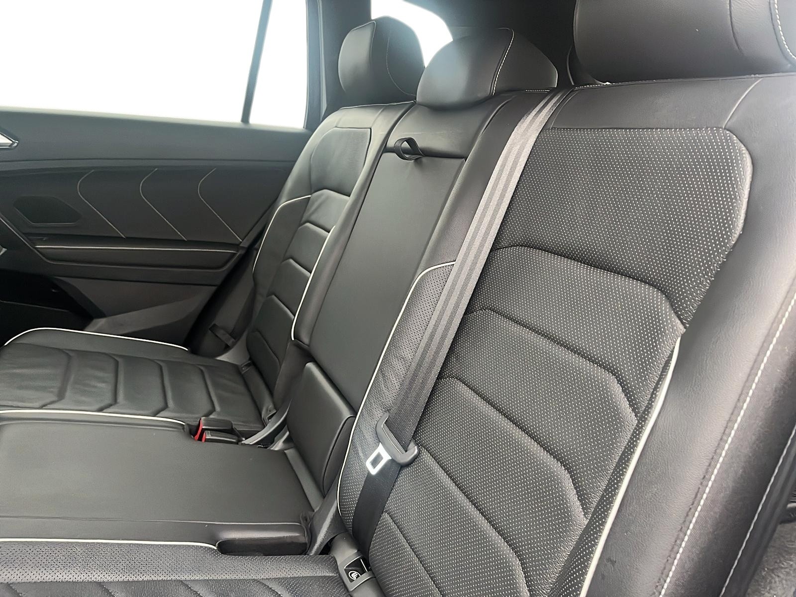 2023 Volkswagen Tiguan Highline R-Line