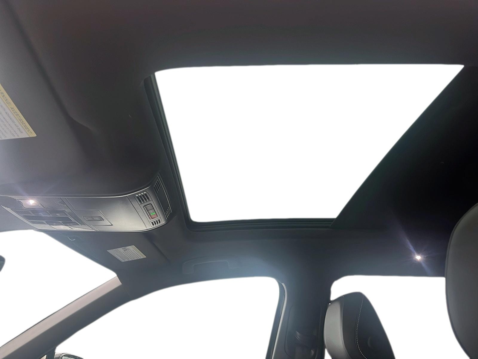 2023 Volkswagen Tiguan Highline R-Line